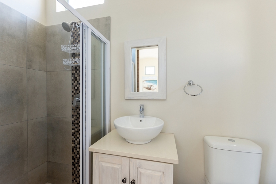 5 Bedroom Property for Sale in Paradise Beach Western Cape